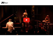 Videopremiere - Avishai Cohen - Brightlight